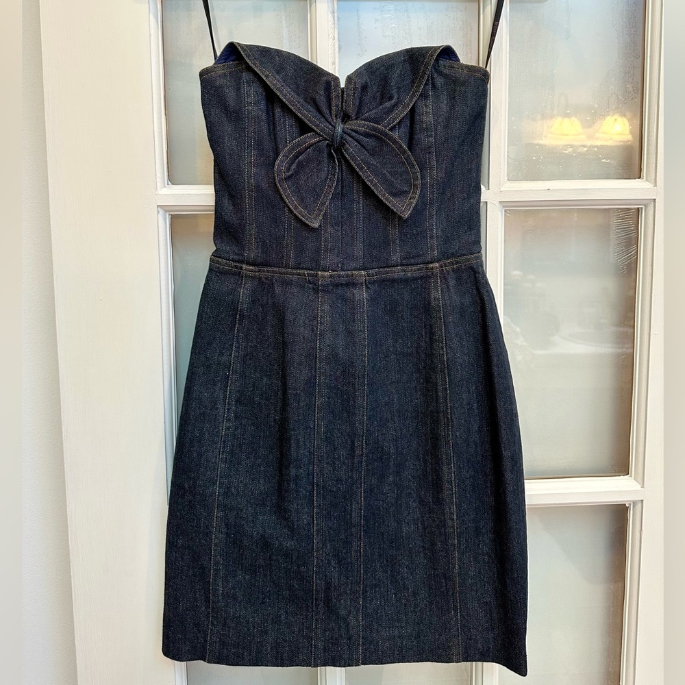 Vintage Y2K Betsey Johnson Strapless Denim Mini Pencil Dress with Bow Size 2 XS